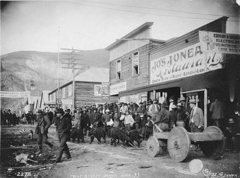 Dawson City orașul aurului - VIDEO